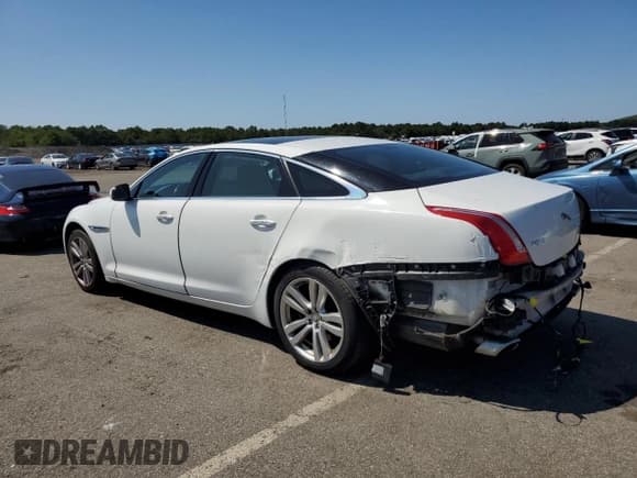 ✅ 2012 Jaguar XJ XJL • VIN: SAJWA2GB0CLV37059 • Lot: 67568695. Wystawiony na Copart z przebiegiem 99 880 mil. Bezpłatny archiwum sprzedaży aukcyjnych z USA i szczegółowy raport historii pojazdu na DreamBid. Zdjęcie 2.