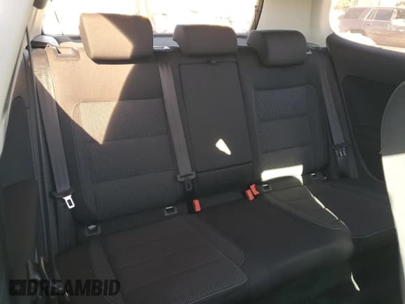 ✅ 2010 Volkswagen Golf • VIN: WVWAA7AJ8AW281464 • Лот: 88254495. Опубликован ранее на Copart с пробегом 87 915 миль. Бесплатный доступ к архиву аукционных продаж из США и подробный отчёт об истории автомобиля на DreamBid. Изображение 10.