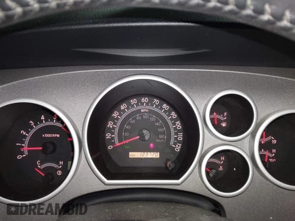 ✅ 2010 Toyota Tundra • VIN: 5TFDY5F17AX123293 • Lot: 43485625. Listed on IAAI with 123,720 mi. Free auction sales archive from the USA and detailed vehicle history report at DreamBid. Image 7.