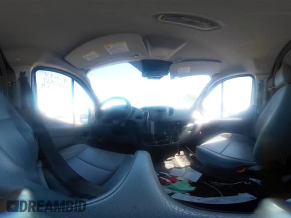 ✅ 2016 Ford Transit Cargo • VIN: 1FTYE1YMXGKA16724 • Lot: 40341511. Wystawiony na IAAI z przebiegiem 188 118 mil. Bezpłatny archiwum sprzedaży aukcyjnych z USA i szczegółowy raport historii pojazdu na DreamBid. Zdjęcie 20.