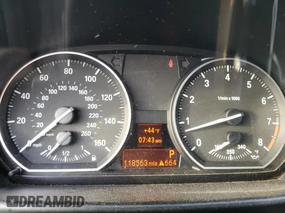 ✅ 2013 BMW 1 Series 135i • VIN: WBAUC9C53DVY60078 • Лот: 48583615. Опубликован ранее на Copart с пробегом 118 563 миль. Бесплатный доступ к архиву аукционных продаж из США и подробный отчёт об истории автомобиля на DreamBid. Изображение 9.