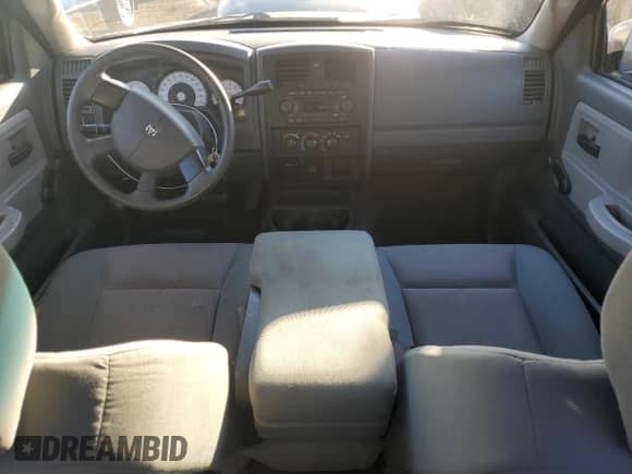2005 Dodge Dakota ST с VIN 1D7HE22K45S134378, выставлен на аукционе Copart как лот 82577364 с пробегом 147 092 миль миль и Списание • Salvage title. История ставок и продаж доступна на DreamBid. Изображение 8.