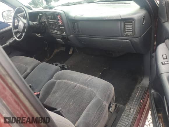 2002 Chevrolet Silverado 1500 LS with VIN 1GCEK14T22Z318257, listed as a Copart auction lot 64170975 with 136,890 mi miles and Clean title. Bid and sale history available at DreamBid. Image 8.