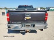 ✅ 2015 Chevrolet Silverado 2500HD LT • VIN: 1GC1KVE88FF162104 • Lot: 86138115. Wystawiony na Copart z przebiegiem 190 254 mil. Bezpłatny archiwum sprzedaży aukcyjnych z USA i szczegółowy raport historii pojazdu na DreamBid. Zdjęcie 6.