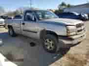 2004 Chevrolet Silverado 1500 Work Truck z VIN 1GCEK14V54Z244451, wystawiony jako Copart lot #75678194 z przebiegiem 81 721 mil mil oraz Szkoda całkowita • Salvage title. Historia ofert i sprzedaży dostępna na DreamBid. Obrazek 4.