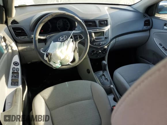 ✅ 2017 Hyundai Accent Value Edition • VIN: KMHCT4AEXHU284629 • Лот: 69848234. Опубликован ранее на Copart с пробегом 123 316 миль. Бесплатный доступ к архиву аукционных продаж из США и подробный отчёт об истории автомобиля на DreamBid. Изображение 8.