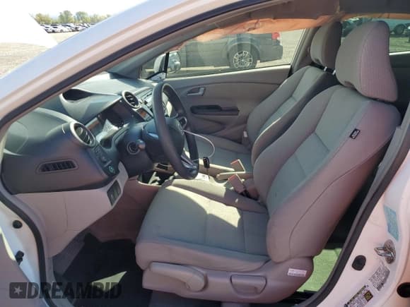 ✅ 2014 Honda Insight • VIN: JHMZE2H38ES002771 • Lot: 52329575. Listed on Copart with 96,163 mi. Free auction sales archive from the USA and detailed vehicle history report at DreamBid. Image 7.