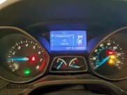 ✅ 2013 Ford Focus SE • VIN: 1FADP3F2XDL231392 • Lot: 95019695. Wystawiony na Copart z przebiegiem 121 949 mil. Bezpłatny archiwum sprzedaży aukcyjnych z USA i szczegółowy raport historii pojazdu na DreamBid. Zdjęcie 9.