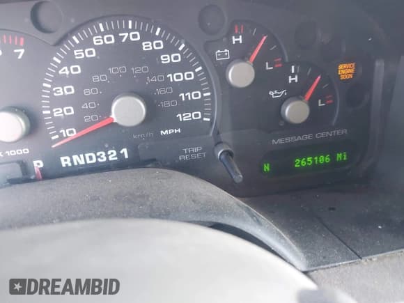✅ 2004 Ford Explorer Eddie Bauer • VIN: 1FMDU74K64UB13889 • Lot: 42146202. Listed on IAAI with 265,106 mi. Free auction sales archive from the USA and detailed vehicle history report at DreamBid. Image 7.