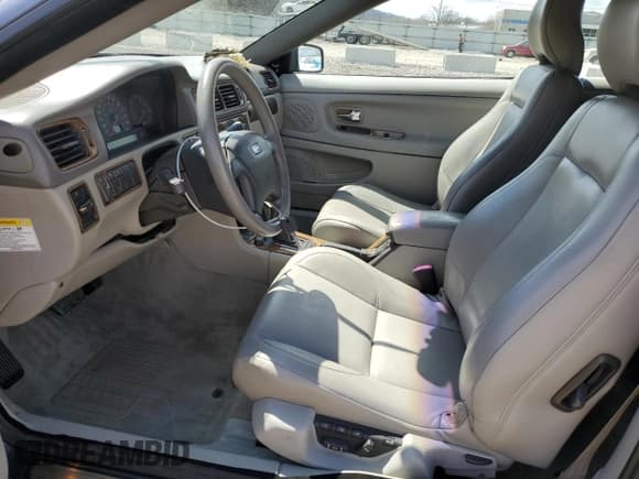 ✅ 2004 Volvo C70 • VIN: YV1NC63D14J041360 • Лот: 50709895. Опубликован ранее на Copart с пробегом 105 687 миль. Бесплатный доступ к архиву аукционных продаж из США и подробный отчёт об истории автомобиля на DreamBid. Изображение 7.