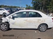 ✅ 2010 Toyota Yaris • VIN: JTDBT4K32A4072553 • Lot: 43350334. Wystawiony na IAAI z przebiegiem 173 280 mil. Bezpłatny archiwum sprzedaży aukcyjnych z USA i szczegółowy raport historii pojazdu na DreamBid. Zdjęcie 14.