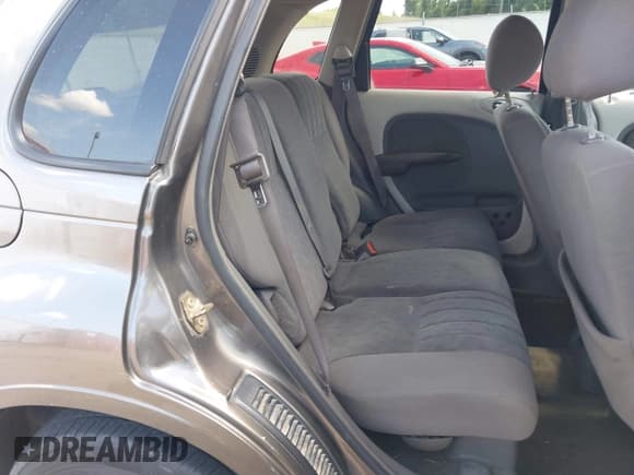 ✅ 2002 Chrysler PT Cruiser • VIN: 3C4FY48B92T376802 • Lot: 42809754. Listed on IAAI with 161,964 mi. Free auction sales archive from the USA and detailed vehicle history report at DreamBid. Image 8.