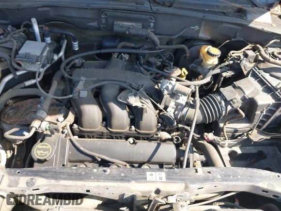 ✅ 2004 Ford Escape XLT • VIN: 1FMYU03114DA07741 • Lot: 42332830. Wystawiony na IAAI z przebiegiem 210 556 mil. Bezpłatny archiwum sprzedaży aukcyjnych z USA i szczegółowy raport historii pojazdu na DreamBid. Zdjęcie 10.