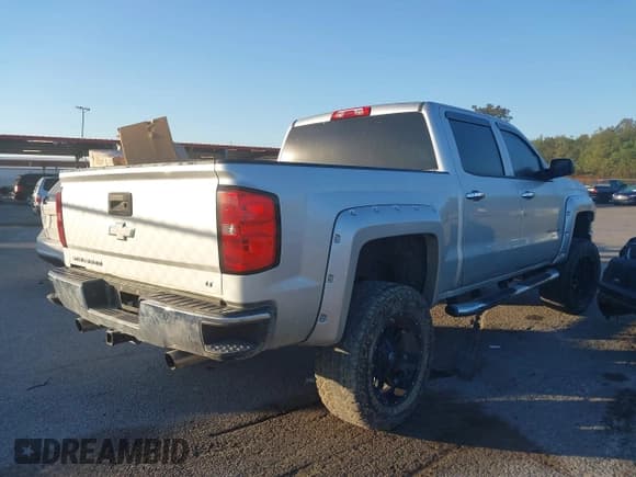 ✅ 2014 Chevrolet Silverado 1500 LT • VIN: 3GCUKREC5EG381690 • Лот: 40657087. Опубликован ранее на IAAI с пробегом 135 601 миль. Бесплатный доступ к архиву аукционных продаж из США и подробный отчёт об истории автомобиля на DreamBid. Изображение 4.