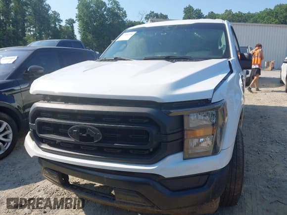 ✅ 2023 Ford F-150 XL • VIN: 1FTMF1CB7PKF21623 • Lot: 42551124. Listed on IAAI with 40,000 mi. Free auction sales archive from the USA and detailed vehicle history report at DreamBid. Image 12.