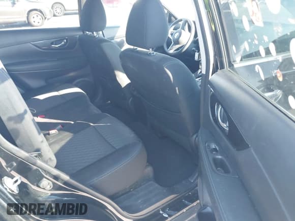 ✅ 2019 Nissan Rogue SV • VIN: KNMAT2MT1KP559725 • Lot: 43632627. Listed on IAAI with 75,344 mi. Free auction sales archive from the USA and detailed vehicle history report at DreamBid. Image 8.