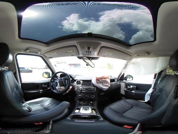 ✅ 2016 Land Rover LR4 HSE • VIN: SALAG2V64GA809426 • Лот: 42751894. Опубликован ранее на IAAI с пробегом 119 277 миль. Бесплатный доступ к архиву аукционных продаж из США и подробный отчёт об истории автомобиля на DreamBid. Изображение 18.