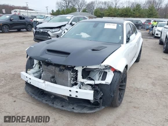 ✅ 2021 Dodge Charger SRT Hellcat Widebody • VIN: 2C3CDXL95MH500732 • Lot: 41967309. Wystawiony na IAAI z przebiegiem 31 290 mil. Bezpłatny archiwum sprzedaży aukcyjnych z USA i szczegółowy raport historii pojazdu na DreamBid. Zdjęcie 18.