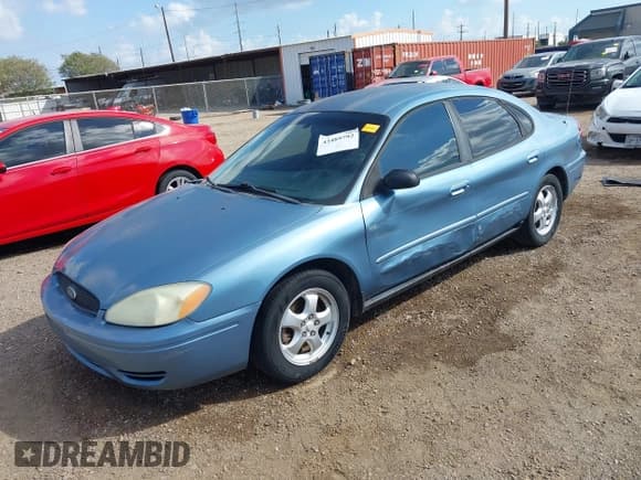✅ 2006 Ford Taurus SE • VIN: 1FAFP53U76A113213 • Лот: 43489792. Опубликован ранее на IAAI с пробегом 125 087 миль. Бесплатный доступ к архиву аукционных продаж из США и подробный отчёт об истории автомобиля на DreamBid. Изображение 17.
