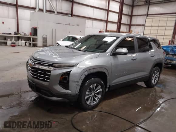 2025 Chevrolet Equinox AWD LT с VIN 3GNAXPEG7SL190701, выставлен на аукционе IAAI как лот 42078026 с пробегом 3 064 миль миль и . История ставок и продаж доступна на DreamBid. Изображение 21.