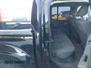 ✅ 2015 Nissan Frontier SV • VIN: 1N6AD0EV7FN756026 • Lot: 43348493. Wystawiony na IAAI z przebiegiem 132 597 mil. Bezpłatny archiwum sprzedaży aukcyjnych z USA i szczegółowy raport historii pojazdu na DreamBid. Zdjęcie 8.