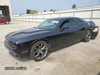 ✅ 2015 Dodge Challenger SXT Plus • VIN: 2C3CDZBG6FH892733 • Lot: 71277085. Wystawiony na Copart z przebiegiem 136 667 mil. Bezpłatny archiwum sprzedaży aukcyjnych z USA i szczegółowy raport historii pojazdu na DreamBid. Zdjęcie 1.