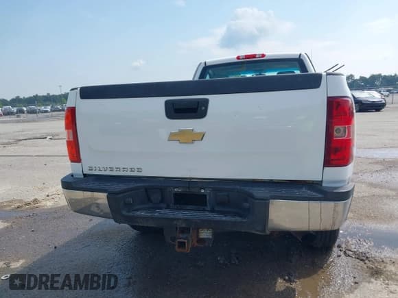 ✅ 2013 Chevrolet Silverado 2500HD Work Truck • VIN: 1GC0CVCG0DF100860 • Лот: 43059586. Опубликован ранее на IAAI с пробегом 109 567 миль. Бесплатный доступ к архиву аукционных продаж из США и подробный отчёт об истории автомобиля на DreamBid. Изображение 17.