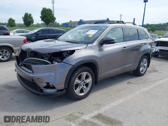 ✅ 2015 Toyota Highlander Limited • VIN: 5TDDKRFH4FS197998 • Lot: 42525893. Wystawiony na IAAI z przebiegiem 160 360 mil. Bezpłatny archiwum sprzedaży aukcyjnych z USA i szczegółowy raport historii pojazdu na DreamBid. Zdjęcie 20.