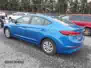 2018 Hyundai Elantra SE z VIN KMHD74LF7JU472903, wystawiony jako IAAI lot #43534979 z przebiegiem 41 692 mil mil oraz . Historia ofert i sprzedaży dostępna na DreamBid. Obrazek 3.