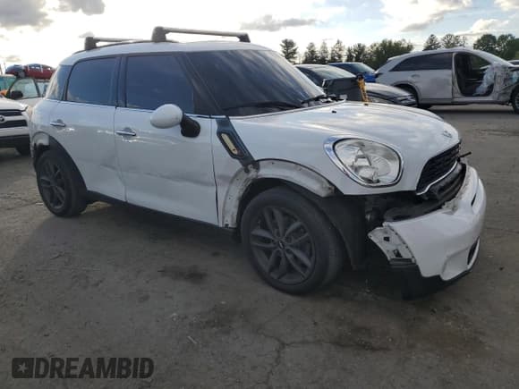 ✅ 2013 MINI Countryman S • VIN: WMWZC3C5XDWP23409 • Lot: 81972445. Listed on Copart with 122,222 mi. Free auction sales archive from the USA and detailed vehicle history report at DreamBid. Image 4.