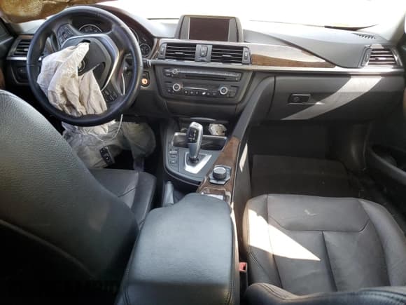 ✅ 2015 BMW 3 Series 328i • VIN: WBA3A5G59FNS84231 • Lot: 80763645. Listed on Copart with 133,948 mi. Free auction sales archive from the USA and detailed vehicle history report at DreamBid. Image 8.