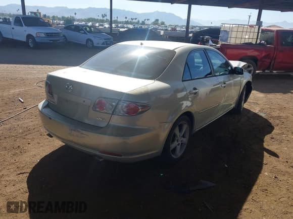 ✅ 2006 Mazda 6 s • VIN: 1YVHP80D365M65930 • Lot: 43682624. Listed on IAAI with 204,914 mi. Free auction sales archive from the USA and detailed vehicle history report at DreamBid. Image 4.