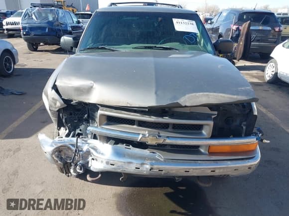 ✅ 2001 Chevrolet Blazer LT • VIN: 1GNDT13W712120082 • Lot: 41132238. Wystawiony na IAAI z przebiegiem 109 196 mil. Bezpłatny archiwum sprzedaży aukcyjnych z USA i szczegółowy raport historii pojazdu na DreamBid. Zdjęcie 13.