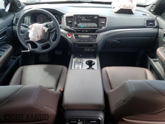 ✅ 2024 Honda Ridgeline RTL • VIN: 5FPYK3F56RB018901 • Lot: 65045295. Listed on Copart with 8,975 mi. Free auction sales archive from the USA and detailed vehicle history report at DreamBid. Image 8.