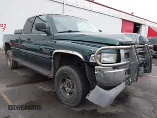 ✅ 2000 Dodge 2500 • VIN: 1B7KF2365YJ118425 • Lot: 41582851. Wystawiony na IAAI z przebiegiem 289 586 mil. Bezpłatny archiwum sprzedaży aukcyjnych z USA i szczegółowy raport historii pojazdu na DreamBid. Zdjęcie 1.