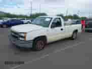 2007 Chevrolet Silverado 1500 Work Truck z VIN 3GCEC14X87G198472, wystawiony jako IAAI lot #43411936 z przebiegiem 154 696 mil mil oraz . Historia ofert i sprzedaży dostępna na DreamBid. Obrazek 2.