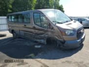 ✅ 2018 Ford Transit Passenger XL • VIN: 1FBZX2ZM9JKA14042 • Lot: 66348095. Wystawiony na Copart z przebiegiem Nie podano. Bezpłatny archiwum sprzedaży aukcyjnych z USA i szczegółowy raport historii pojazdu na DreamBid. Zdjęcie 4.