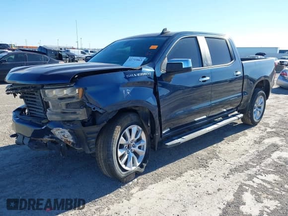 ✅ 2020 Chevrolet Silverado 1500 Custom • VIN: 3GCPWBEK4LG216761 • Lot: 41733863. Wystawiony na IAAI z przebiegiem Nie podano. Bezpłatny archiwum sprzedaży aukcyjnych z USA i szczegółowy raport historii pojazdu na DreamBid. Zdjęcie 2.