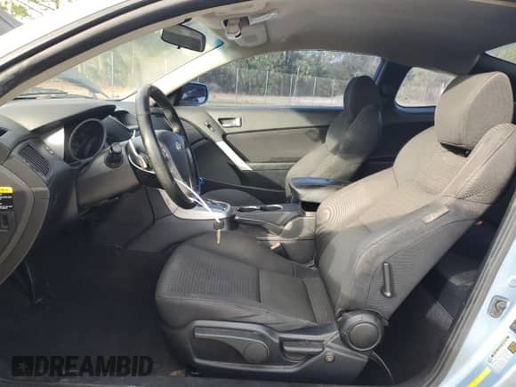 2010 Hyundai Genesis Coupe Premium с VIN KMHHT6KD6AU011345, выставлен на аукционе Copart как лот 41765295 с пробегом 175 430 миль миль и Чистый • Clean title. История ставок и продаж доступна на DreamBid. Изображение 7.