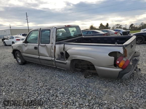 ✅ 2001 Chevrolet Silverado 1500 • VIN: 2GCEC19V011105144 • Лот: 80455074. Опубликован ранее на Copart с пробегом 171 221 миль. Бесплатный доступ к архиву аукционных продаж из США и подробный отчёт об истории автомобиля на DreamBid. Изображение 2.