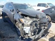 ✅ 2018 Toyota RAV4 XLE • VIN: JTMRFREV9JJ231084 • Lot: 42887828. Wystawiony na IAAI z przebiegiem 208 917 mil. Bezpłatny archiwum sprzedaży aukcyjnych z USA i szczegółowy raport historii pojazdu na DreamBid. Zdjęcie 6.