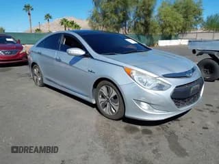 ✅ 2014 Hyundai Sonata • VIN: KMHEC4A49EA105154 • Lot: 43369019. Wystawiony na IAAI z przebiegiem 143 004 mil. Bezpłatny archiwum sprzedaży aukcyjnych z USA i szczegółowy raport historii pojazdu na DreamBid. Zdjęcie 1.