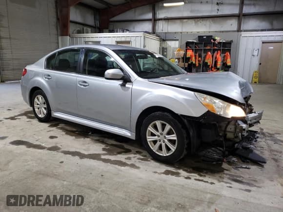 ✅ 2012 Subaru Legacy 2.5i • VIN: 4S3BMAA65C1031040 • Лот: 82585694. Опубликован ранее на Copart с пробегом 130 862 миль. Бесплатный доступ к архиву аукционных продаж из США и подробный отчёт об истории автомобиля на DreamBid. Изображение 4.