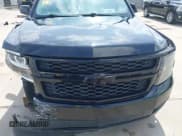 ✅ 2020 Chevrolet Suburban LT • VIN: 1GNSCHKC3LR140055 • Lot: 42733528. Wystawiony na IAAI z przebiegiem 129 872 mil. Bezpłatny archiwum sprzedaży aukcyjnych z USA i szczegółowy raport historii pojazdu na DreamBid. Zdjęcie 18.