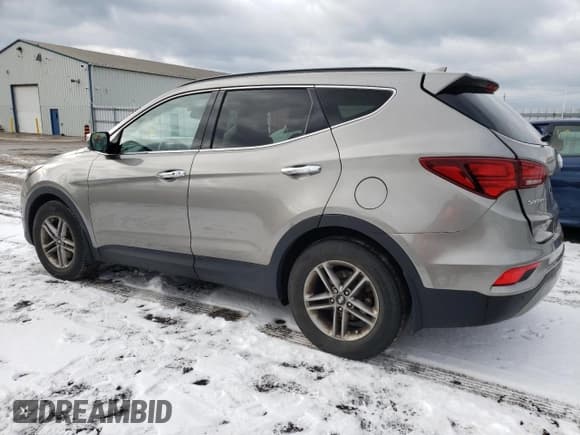 ✅ 2017 Hyundai Santa Fe 2.4L • VIN: 5XYZUDLB1HG475176 • Лот: 37656353. Опубликован ранее на Copart с пробегом 208 950 миль. Бесплатный доступ к архиву аукционных продаж из США и подробный отчёт об истории автомобиля на DreamBid. Изображение 2.