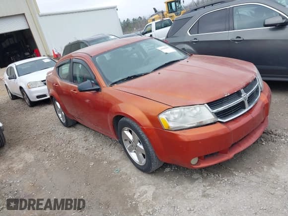 ✅ 2008 Dodge Avenger SXT • VIN: 1B3LC56R28N220862 • Lot: 41542692. Wystawiony na IAAI z przebiegiem 192 572 mil. Bezpłatny archiwum sprzedaży aukcyjnych z USA i szczegółowy raport historii pojazdu na DreamBid. Zdjęcie 1.