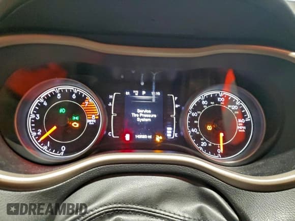 ✅ 2016 Jeep Cherokee Latitude • VIN: 1C4PJMCS5GW292879 • Lot: 94069225. Listed on Copart with 143,023 mi. Free auction sales archive from the USA and detailed vehicle history report at DreamBid. Image 9.