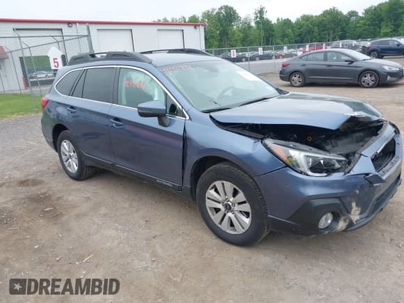 ✅ 2018 Subaru Outback Premium • VIN: 4S4BSAFC0J3371830 • Lot: 42424131. Listed on IAAI with 37,002 mi. Free auction sales archive from the USA and detailed vehicle history report at DreamBid. Image 1.