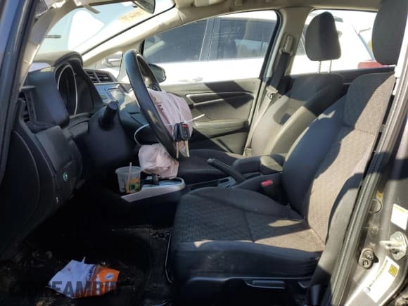 ✅ 2016 Honda Fit LX • VIN: JHMGK5H57GS006039 • Лот: 90229165. Опубликован ранее на Copart с пробегом 233 646 миль. Бесплатный доступ к архиву аукционных продаж из США и подробный отчёт об истории автомобиля на DreamBid. Изображение 7.