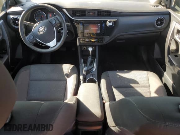 ✅ 2019 Toyota Corolla LE • VIN: 2T1BURHE3KC192055 • Лот: 85732055. Опубликован ранее на Copart с пробегом 81 892 миль. Бесплатный доступ к архиву аукционных продаж из США и подробный отчёт об истории автомобиля на DreamBid. Изображение 8.